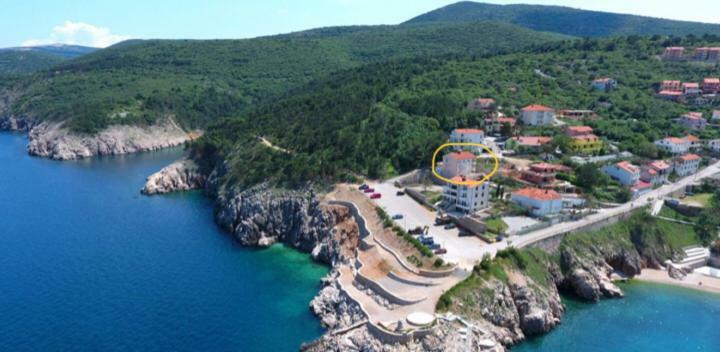 Apartman Cubranic Apartment Vrbnik Exterior foto